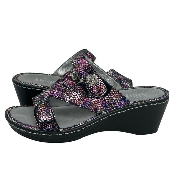 Alegria Loti Glitteroti Multicolor Snakeskin print Wedge Sandal - Picture 1 of 11